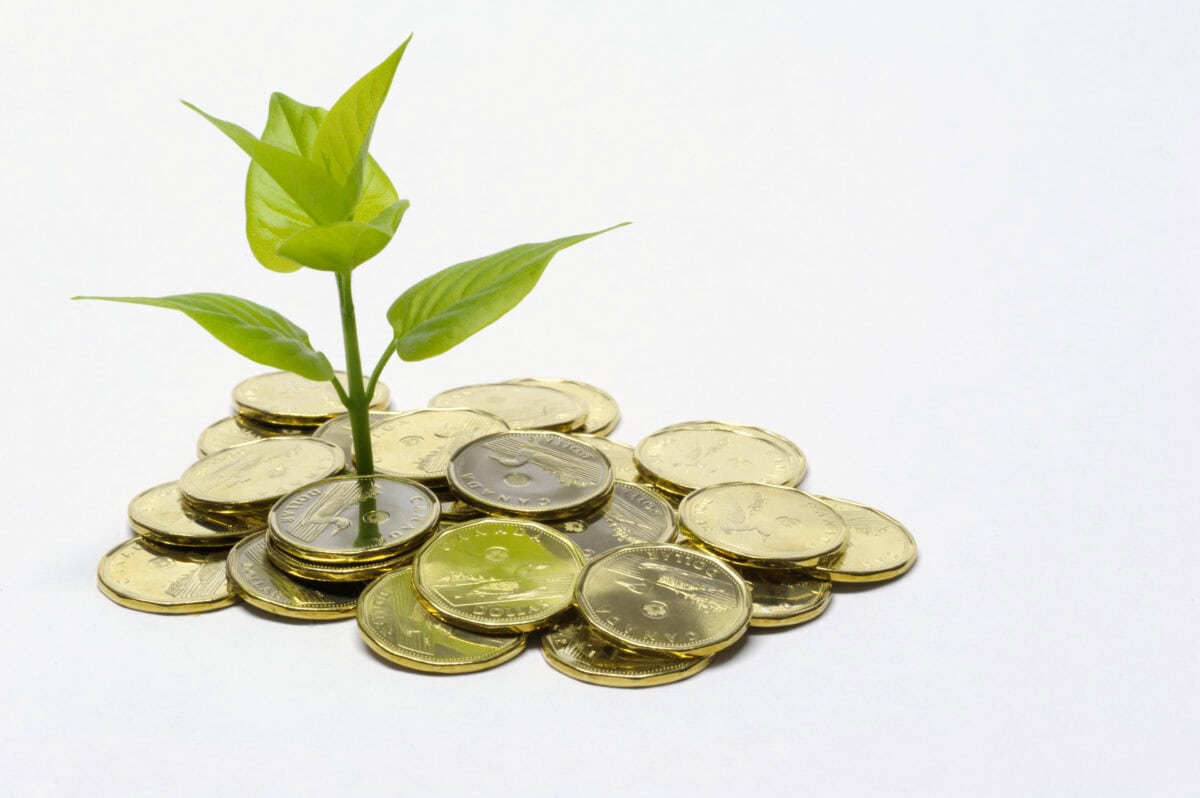 Why Canadian Dividend ETFs Could Be the Simplest Way to Defend Your Portfolio