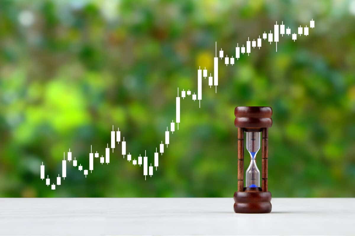 5 Canadian Stocks to Buy and Hold for the Next 5 Years