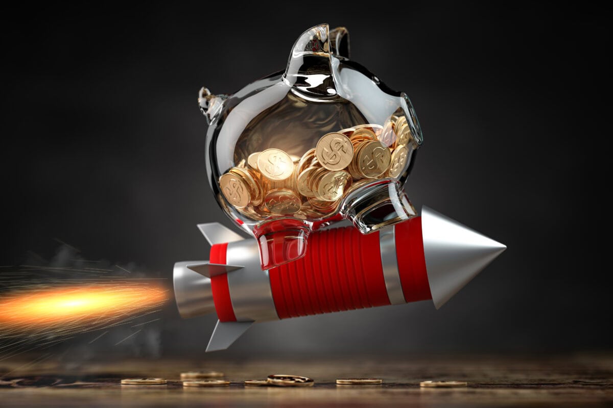 2 Canadian Stocks Well-Suited for a Long-Term Buy-and-Hold TFSA