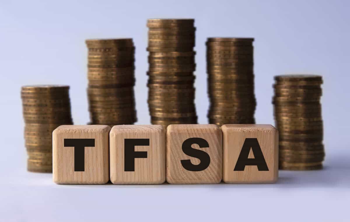 The 2 Stocks I’d Combine for a Strong TFSA Strategy in 2026
